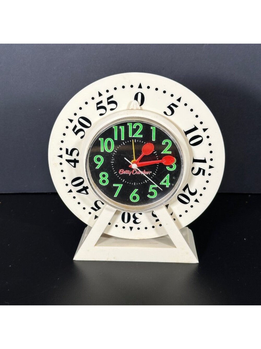 Vintage BETTY CROCKER Tabletop Clock Egg Cook Timer Spoon Hands 7in MCM Retro